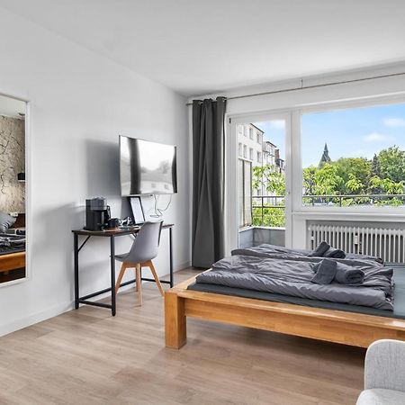 Apartment 1, Direkt Am Bahnhof Aken Buitenkant foto